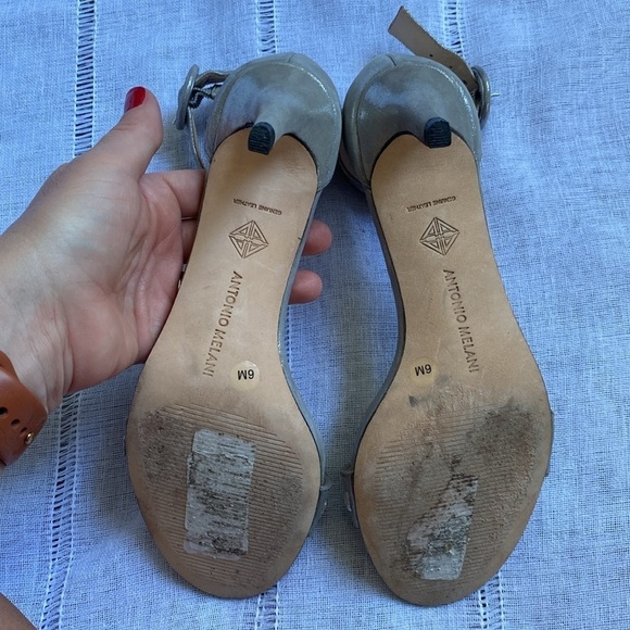 Antonio Melani silver leather heels with ankle strap. - Picture 7 of 13